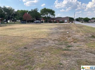 714 Oakland Ave, Gonzales, TX 78629