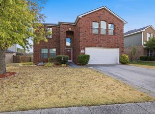 2009 Penton Linns Dr, Anna, TX 75409