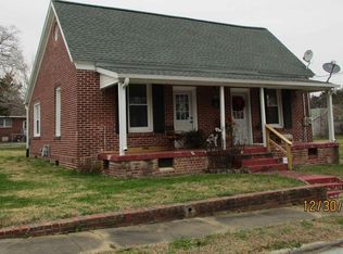 406 Lowell Ave, Greenwood, SC 29646