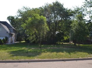 627 1st St, Lemont, IL 60439