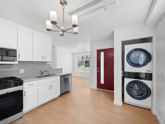 4th image of 4004 Ohio St #1