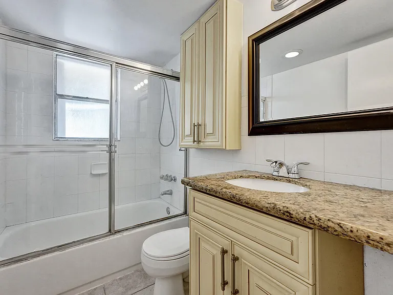 600 SE 2nd Ave #K2 — Photo 19