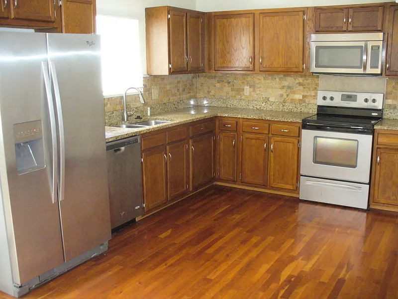 4 bed, 2.5 bath, 2088 sqft, $2,849 — Photo 3