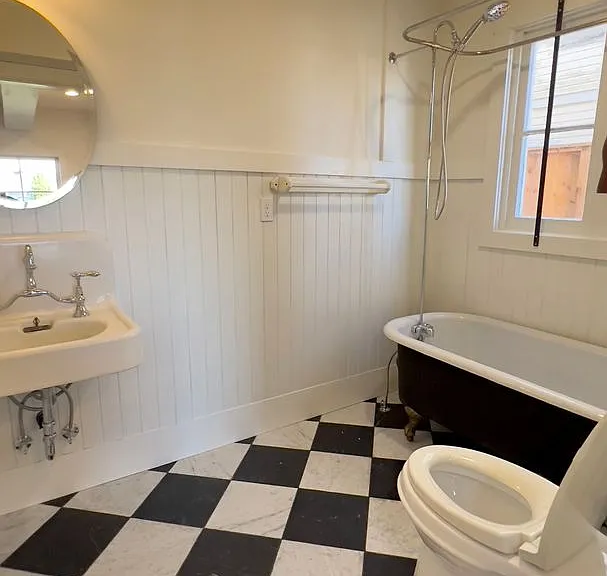 1588 Grand Ave #C — Photo 7