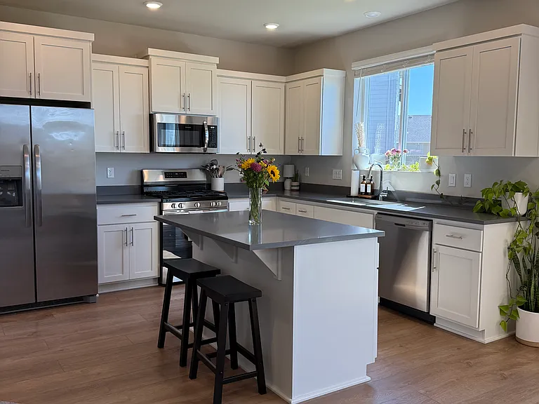 6119 Edson St SE — Photo 2