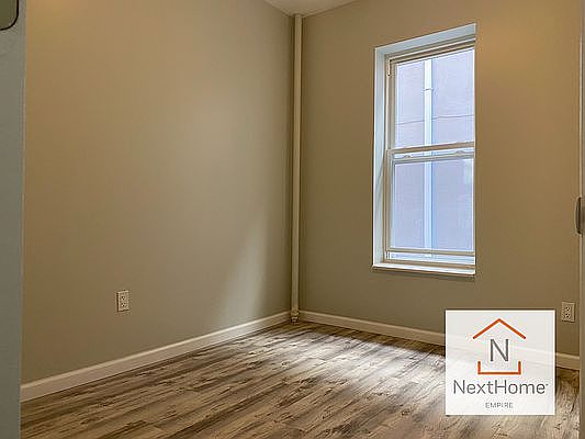 4th image of 22-72 42nd St #1F