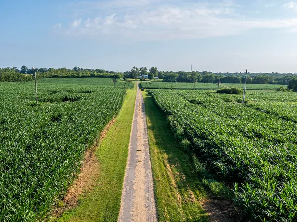 6481 Old Richmond Rd, Lexington, KY 40515