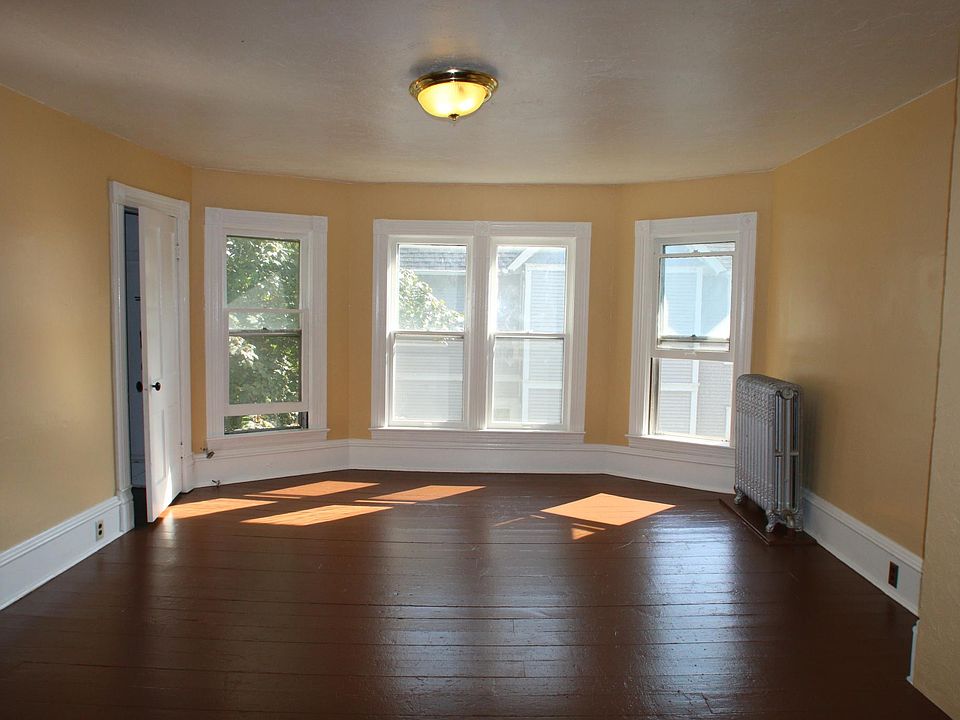 Living Room 19x15