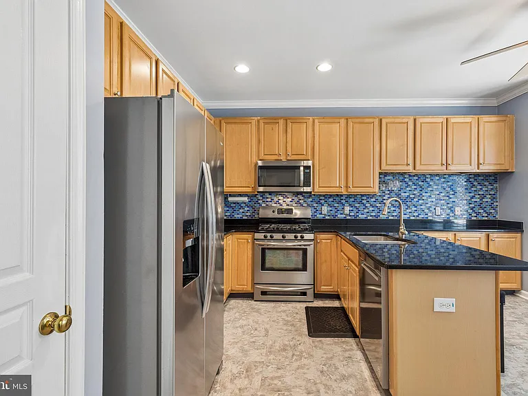 15 Charter Oak Ct — Photo 12