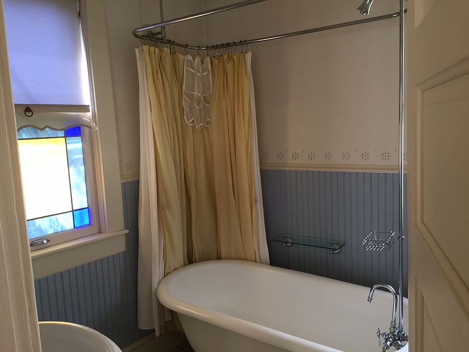 Bathroom view 2