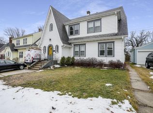 3211 Moorland Ave, Racine, WI 53405