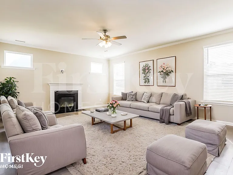 355 Streamliner Blvd — Photo 3