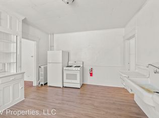 1103 Main St #15296318, Cedar Falls, IA 50613