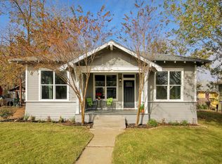 206 W 11th St, Taylor, TX 76574