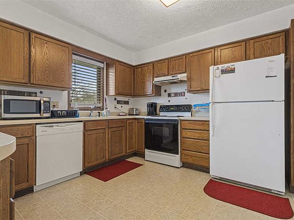 5th image of 4963 Clearsky Dr