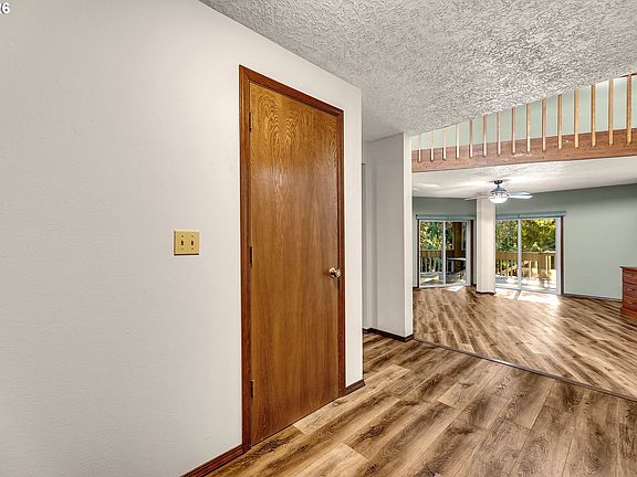 3rd image of 24813 NE Berry Rd