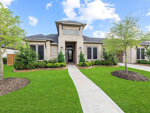 3rd image of 20210 Rolling Vista Dr