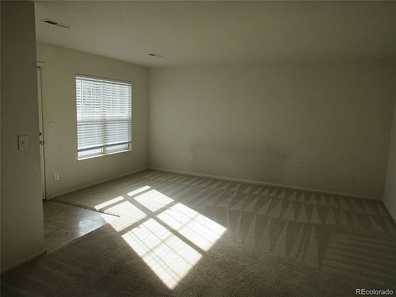 4th image of 555 Alton Way Unit B