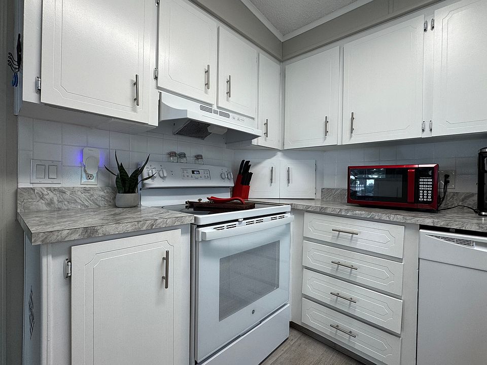 1st image of 3830 Boardwalk Pl #1505