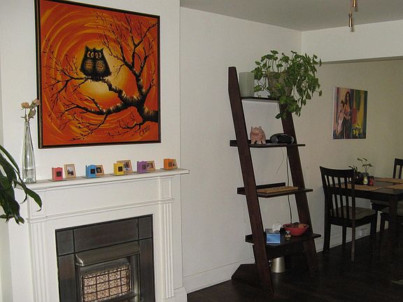 Living Room w/decorative fireplace