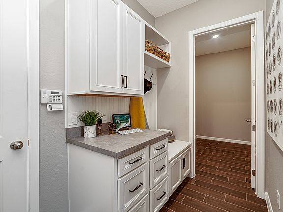 HovHall keeping your home tidy