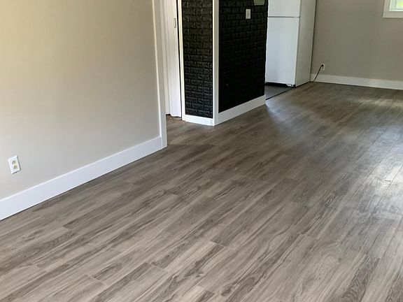 3rd image of 4517 Holmes Ave APT A