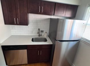 9030 Kenton Ave APT 1W, Skokie, IL 60076