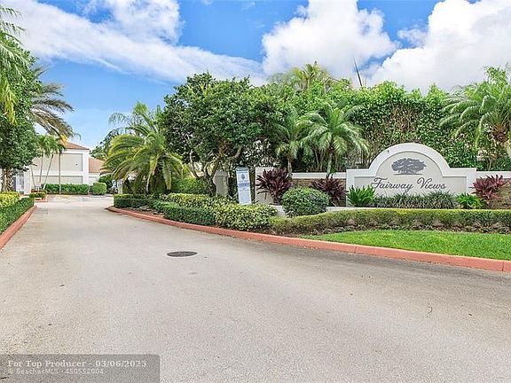 2nd image of 7514 Pinewalk Dr S #106