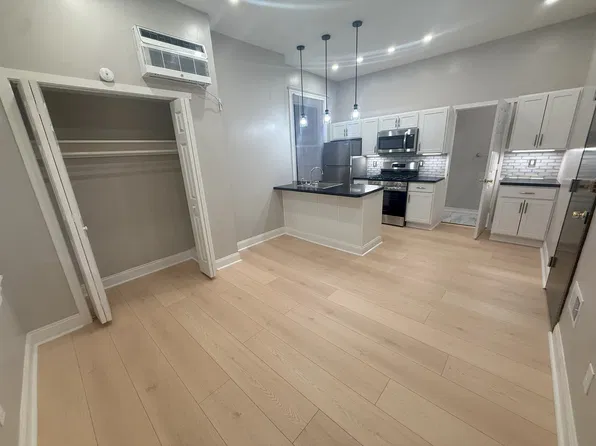 416 S Fairmount St APT 1, Pittsburgh, PA 15232