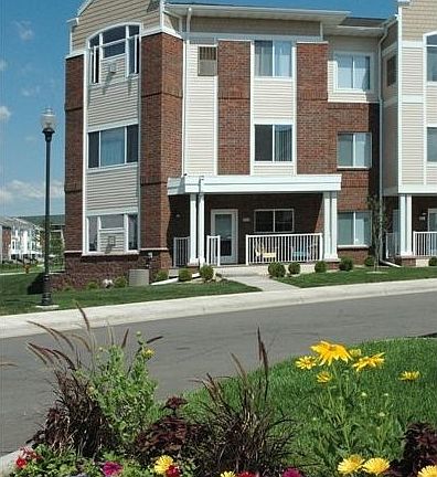 2nd image of 6569 158th St W APT 107D