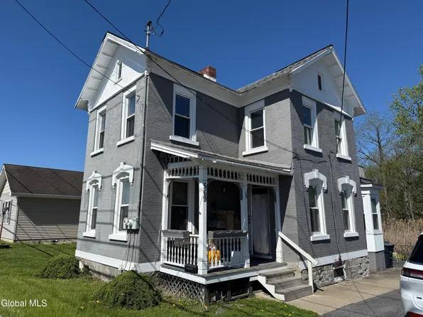 569 Hudson Ave #2, Stillwater, NY 12170