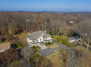 31 Hettiefred Rd, Greenwich, CT 06831