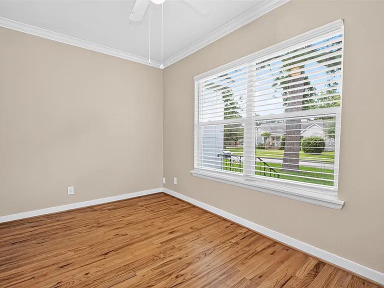 2406 Southgate Blvd — Photo 17