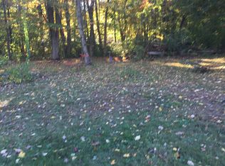 132 Old Stage Rd, Westfield, MA 01085