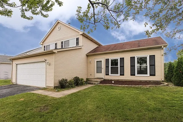 11 Dennison Dr photo 1
