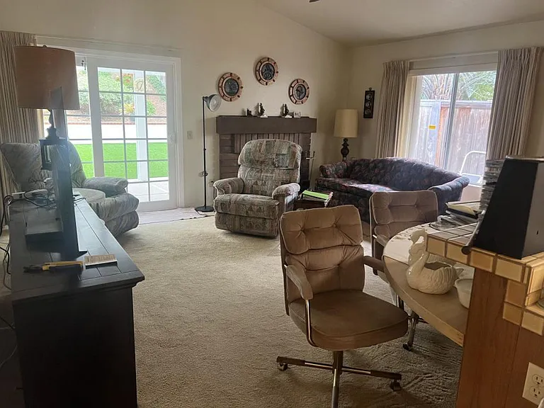 9049 Oviedo St — Photo 6