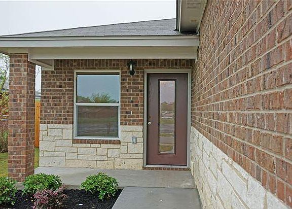 2nd image of 798 Industrial Ave