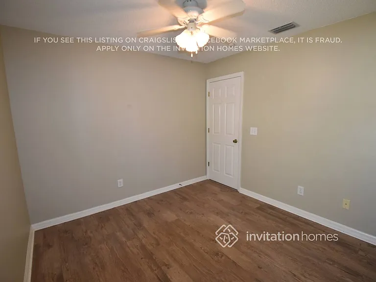 4635 Sanibel Way — Photo 13