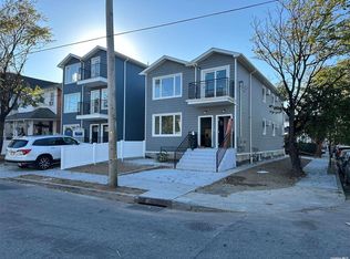 1059 Grassmere Ter, Far Rockaway, NY 11691