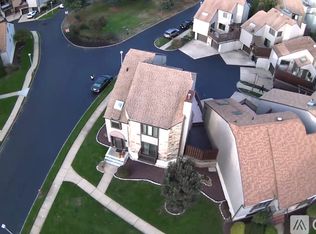 130 Diamond Ln, Old Bridge, NJ 08857