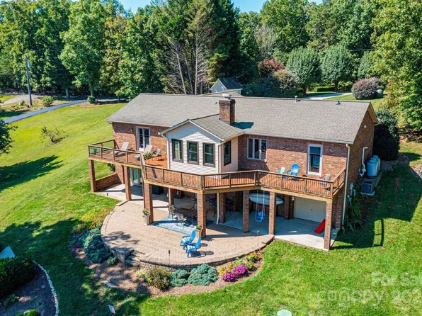 741 Bible Camp Ln, Taylorsville, NC 28681