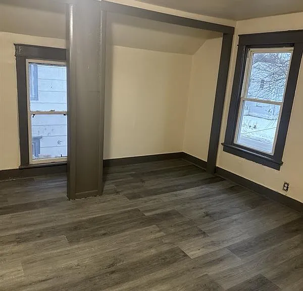 1027 S Chicago Ave — Photo 12
