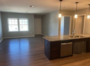 2390 Oakwood Hills Dr APT 319, Mechanicsburg, PA 17055