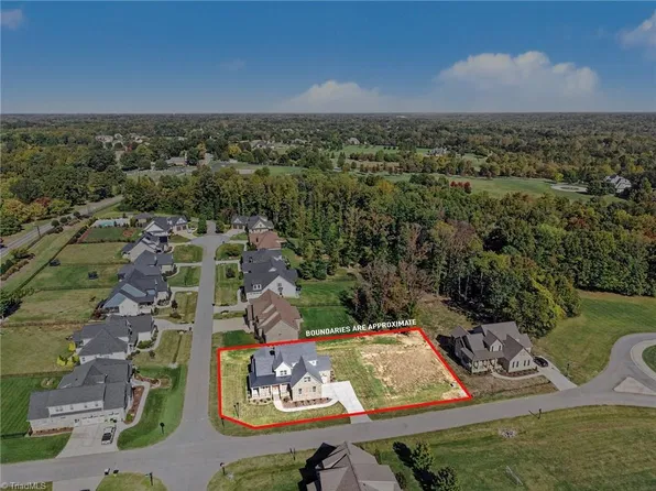 7400 Harkwood Ct, Oak Ridge, NC 27310