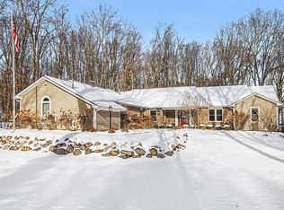 100 Alto Relievo Way, Marshall, MI 49068