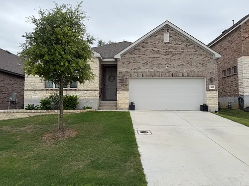 305 Kilmarnock Photo 1