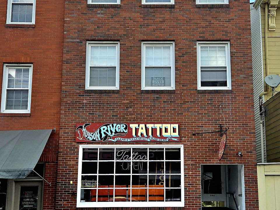 1st image of 724 Warren St Suite 3