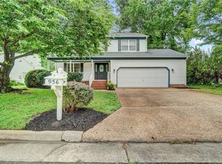 956 Edgewater Dr, Newport News, VA 23602