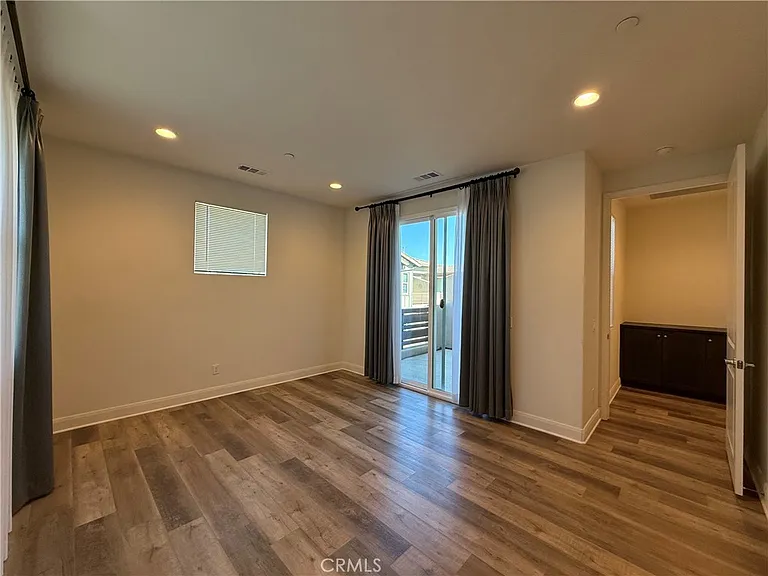 7362 Luminaire Pl — Photo 30