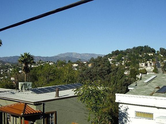 5th image of 1323 Micheltorena St APT 18